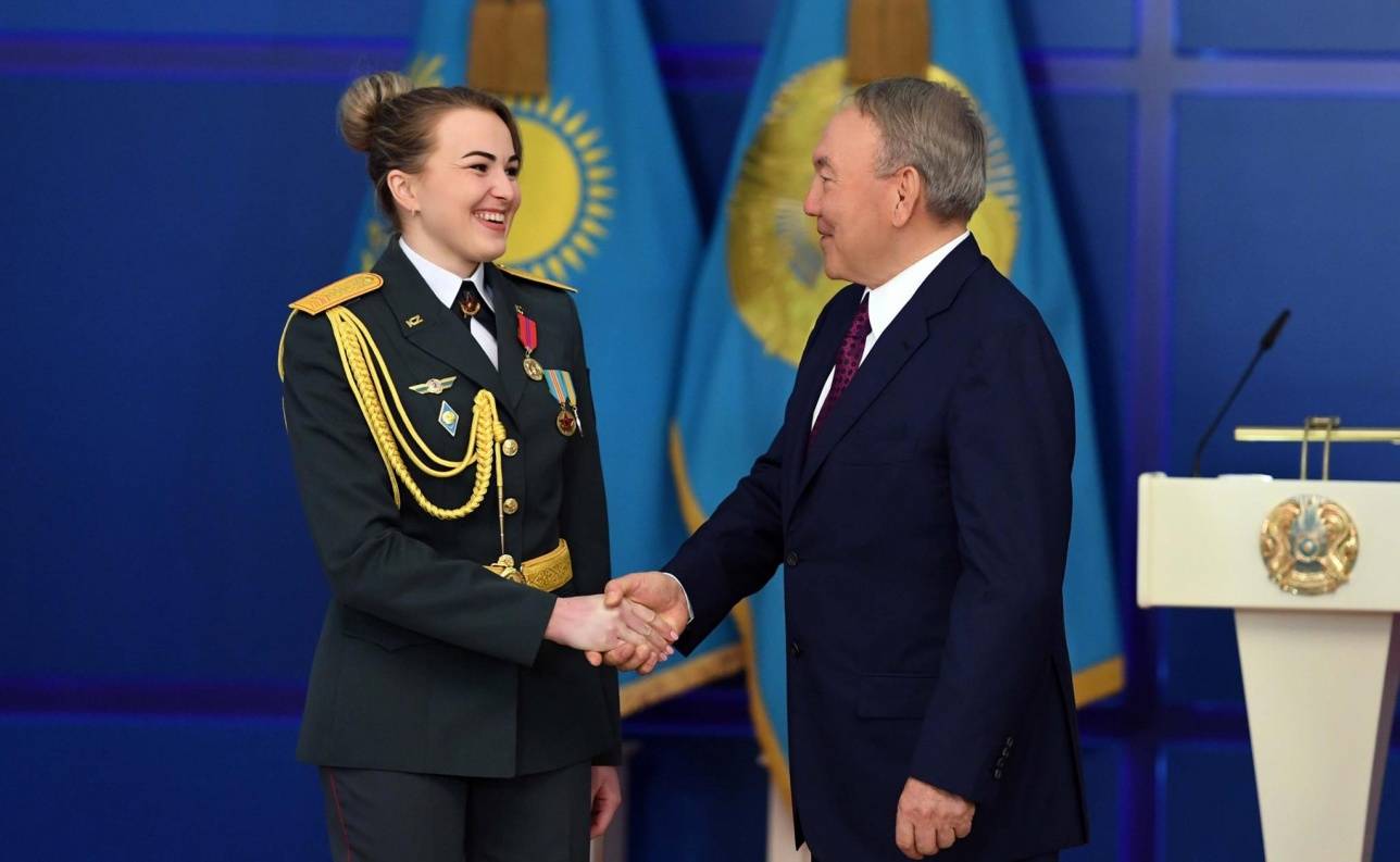 Глава государства поздравил военнослужащих с Днём защитника отечества