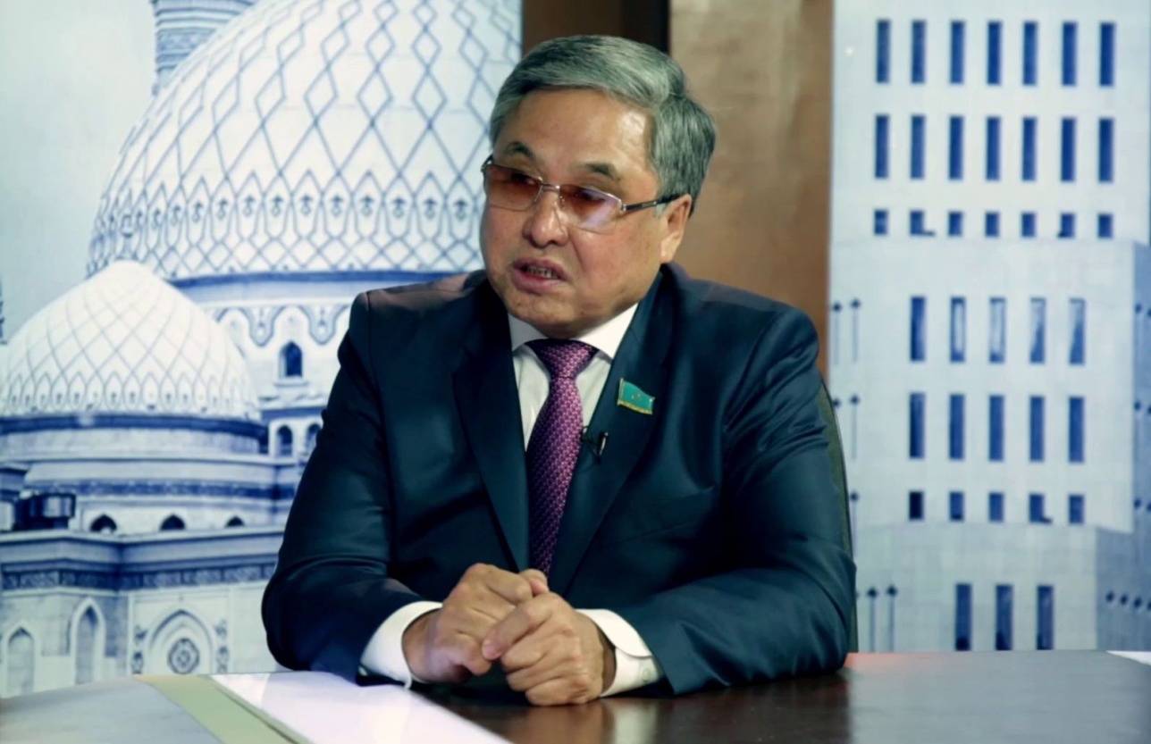 Сенатор Жабал Ергалиев написал сценарий спектакля о религиозной вербовке