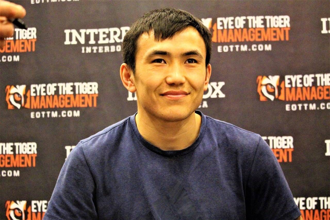 Казахстанский боксер Нурзат Сабиров