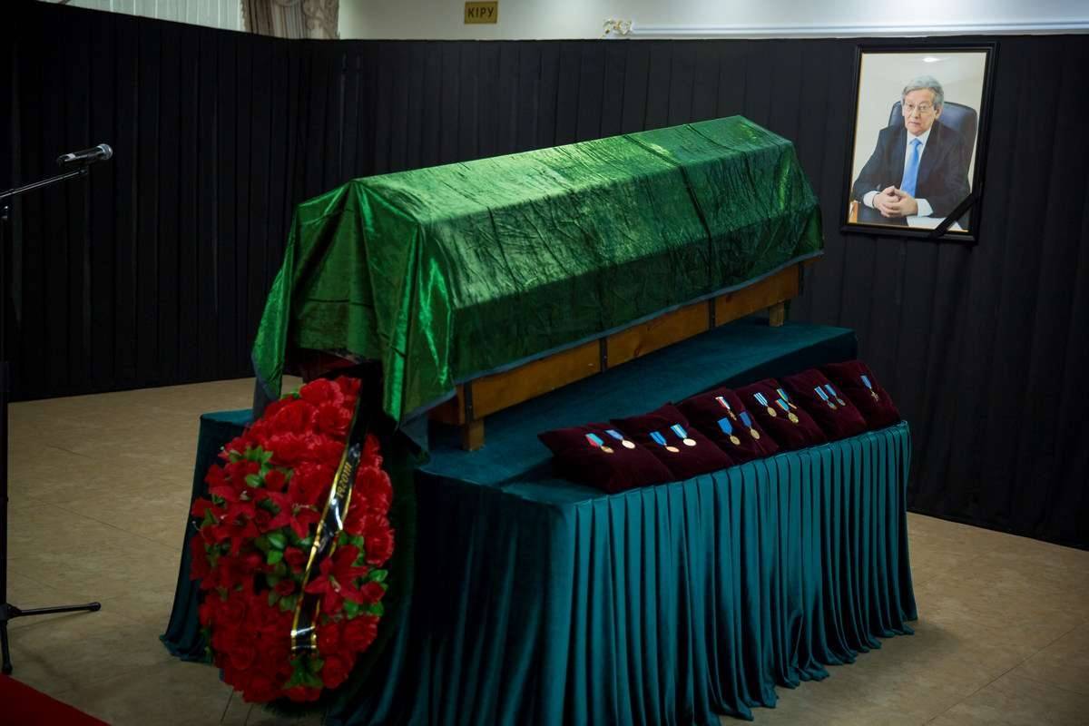 Церемония прощания продлилась чуть меньше часа