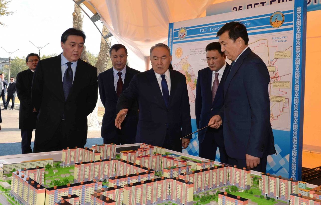 Макет нового микрорайона "Сарыарка"