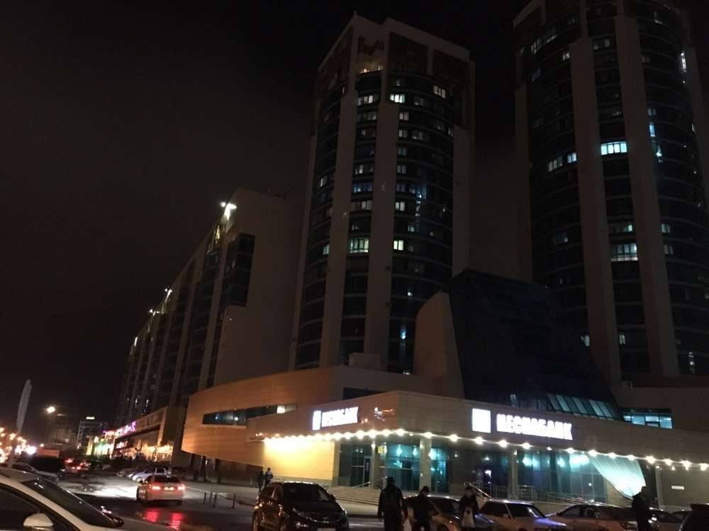 В рамках акции "Час Земли" в столице отключили внешнюю подсветку зданий