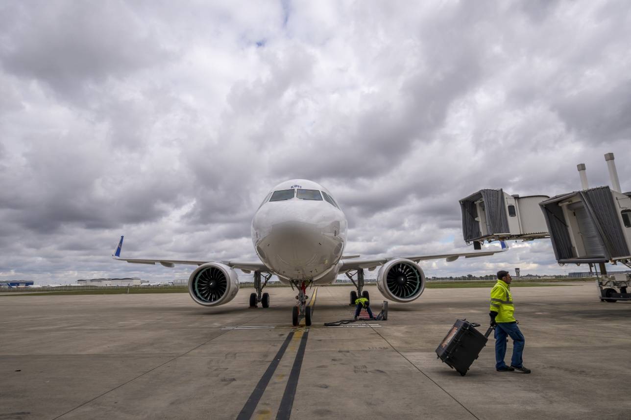 A320neo авиакомпании Air Astana в Центре поставок самолётов Airbus заказчикам Henri Ziegler Delivery Сentre (Тулуза-Бланьяк)