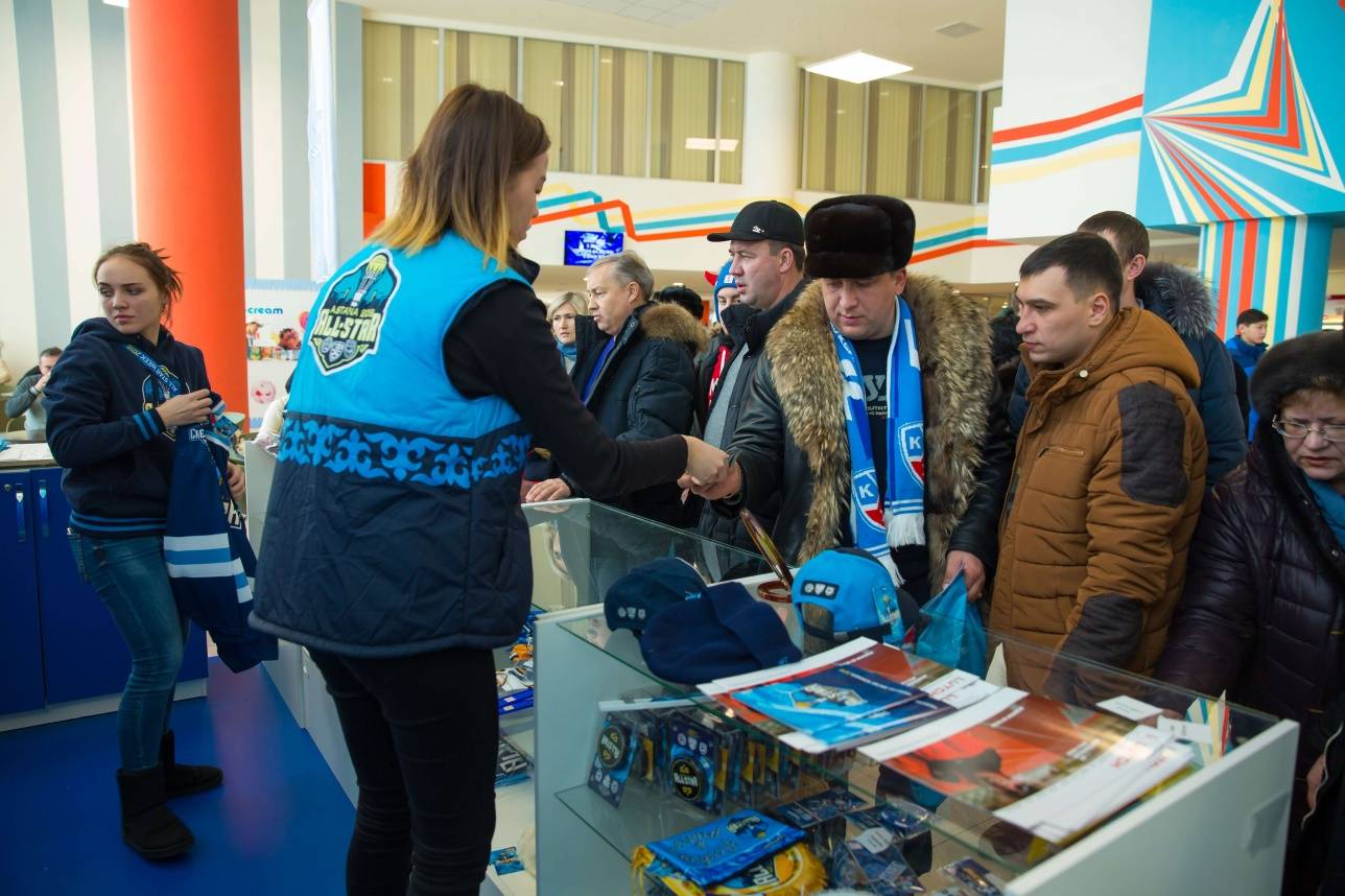 Сувенирная продукция мероприятия пользовалась большим спросом