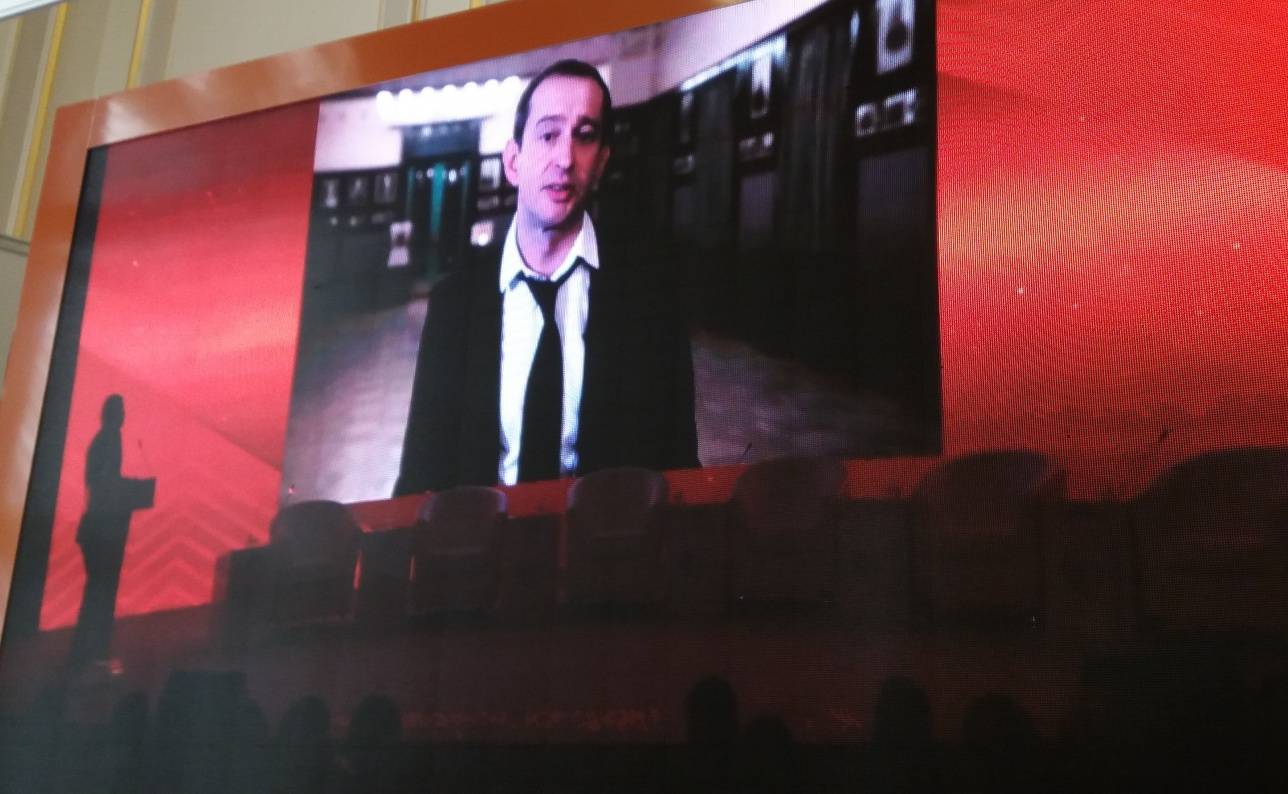 Константин Хабенский записал видеобращение к участникам форума