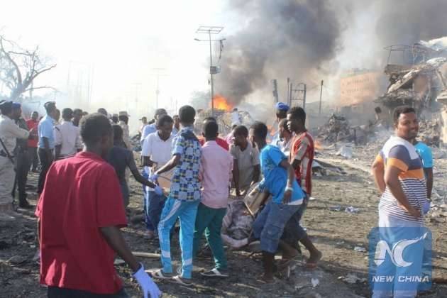 Грузовик. начинённый взрывчаткой, взорвался возле гостиницы