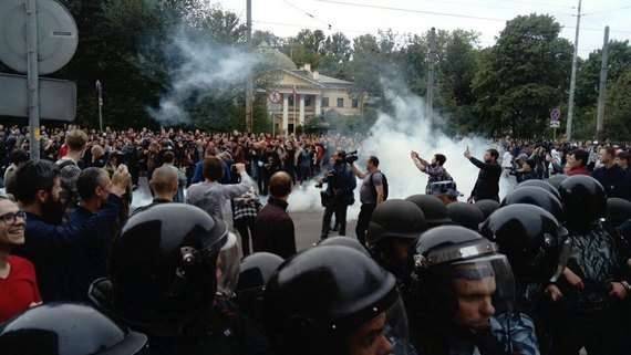 В Питере задержаны около 80 человек