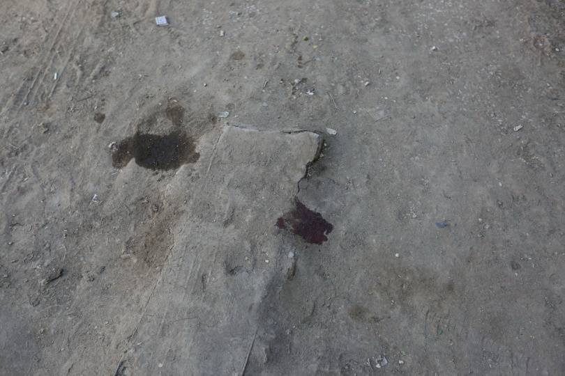 Лужица крови