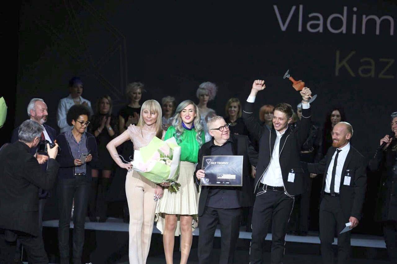 Владимир Дубинин признан лучшим парикмахером года