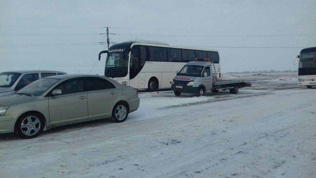 Более двухсот человек застряли в Павлодарской области