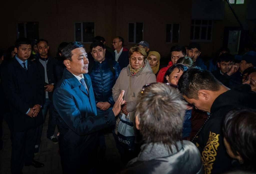 Аким встретился с жителями ЖК