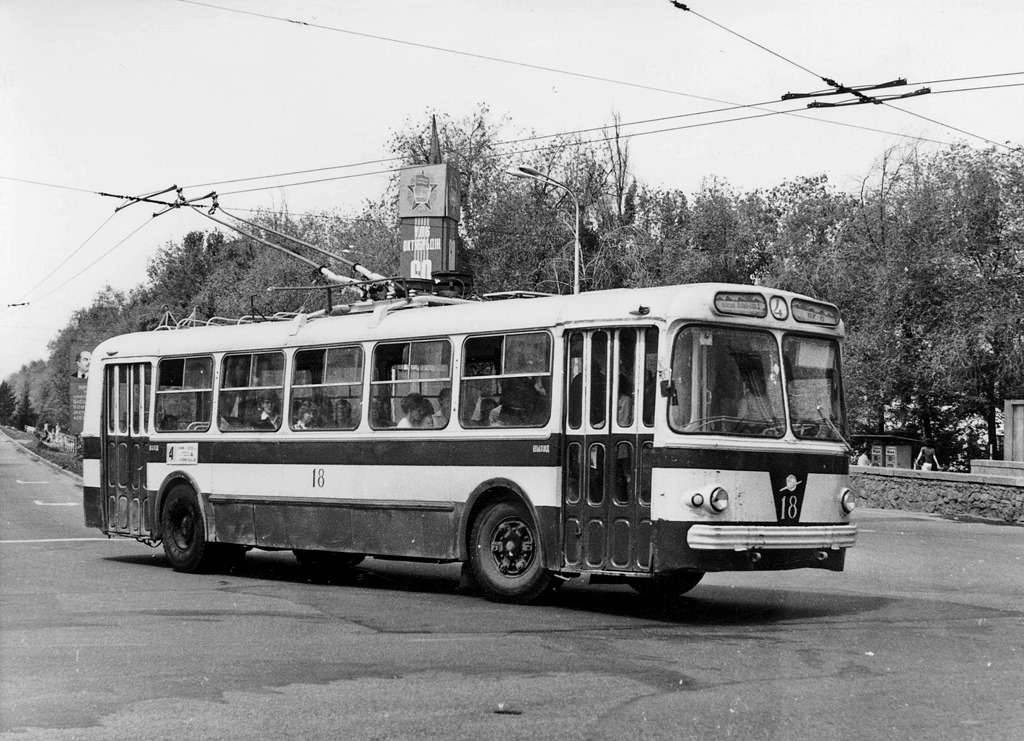 Троллейбус ЗиУ-5Д, 1977 год 