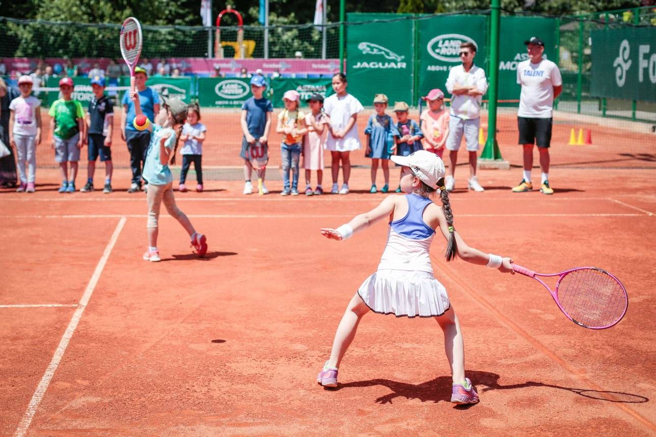 Мастер-класс для детей в Gorky Tennis Park