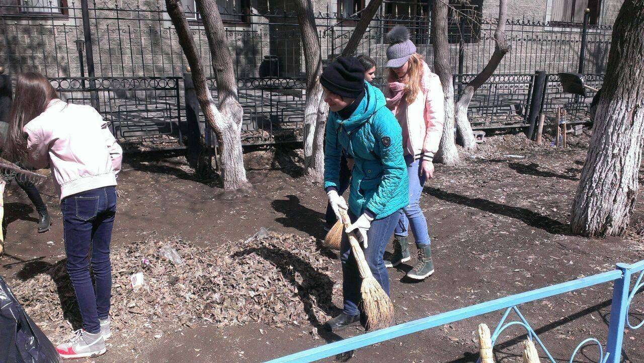 В Астане уже стартовал месячник по очистке города